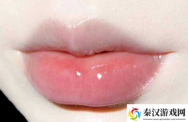 水蜜桃唇蜜嘟嘟唇